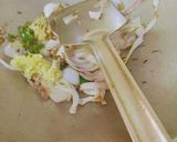 A picture of step 2 of Peas pulao.