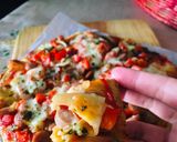 Foto langkah ke 7 dari resep Sausage Pizza Simple.