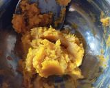Foto langkah ke 1 dari resep Bolu Kukus Labu Kuning.