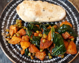 Foto del paso 6 de la receta: Curry de patata y semillas de nigella con naan casero