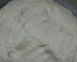 Foto langkah ke 2 dari resep Pizza Mini Sosis Mozzarella.