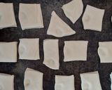 Foto del paso 3 de la receta: Criollitos, libritos, bizcochitos de manteca 🇦🇷 adapt. vegetariana de originales con grasa bovina