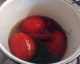 Foto del paso 2 de la receta: Salsa de chile guajillo