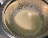 Une image de l'étape 5 de Gâteau fondant aux 3 prunes, pommes et mûres.