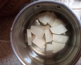 A picture of step 1 of Yam kabab.