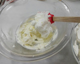 Foto del paso 6 de la receta: Vasitos de fresas con crema de queso