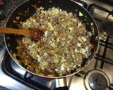 Foto del paso 4 de la receta: Empanadas de carne cortadas a cuchillo