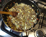 Foto del paso 4 de la receta: Empanadas de carne cortadas a cuchillo