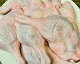 A picture of step 1 of Duck legs Confit.