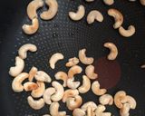 A picture of step 1 of Makhana Kaju Curry.