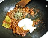 A picture of step 5 of Soya Nuggets Curry.