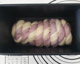 Foto langkah ke 3 dari resep Swirl Loaf Bread - roti tawar ubi ungu 2 motif.