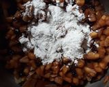 Foto langkah ke 3 dari resep Mini Apple Pie.