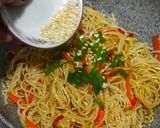 Foto langkah ke 5 dari resep Soun Minyak Cabe.