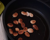 Foto del paso 2 de la receta: Langostinos al curry