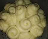 Foto langkah ke 6 dari resep Roti Kukus.