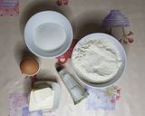A picture of step 1 of Bocconotti Romani.