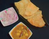लूचई और आलू की सब्जी (luchai aur aloo ki sabzi recipe in Hindi) रेसिपी चरण 7 फोटो