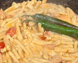 صورة لخطوة 5 من وصفة معكرونة بالدجاج والطماطم الكرزية🍅🍝