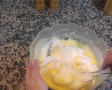 Foto del paso 4 de la receta: Bizcocho de yogur sin gluten