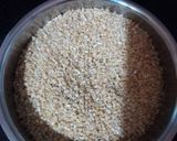 A picture of step 1 of Dalia ki khichdi.