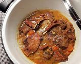 Foto del paso 25 de la receta: Cabrito en salsa de cebolla roja y ras el hanout