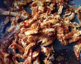 Foto langkah ke 6 dari resep Ayam suwir bumbu ulek.