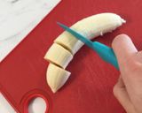 A picture of step 4 of Fruit kabobs.
