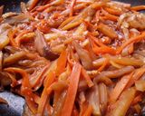 Foto del paso 5 de la receta: Berenjenas🍆 en salsa roja🍅 picante🌶 con arroz blanco🍚