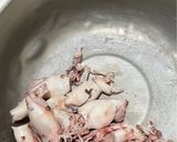 Foto langkah ke 1 dari resep Oseng Cumi Asin.