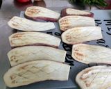 Une image de l'étape 3 de Aubergines graffiti et oignon sauce teriyaki à la plancha.