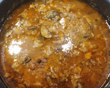 Foto del paso 4 de la receta: Muslos de pollo en salsa 🥕🍅