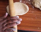A picture of step 6 of Coconuts doughnuts.