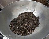 कारेळ्यची चटणी (karlyachi chuthey recipe in marathi) रेसिपी स्टेप 1 फोटो 
