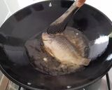 Foto langkah ke 2 dari resep Ikan Mujair Bumbu Kuning.