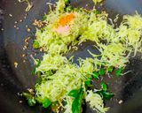 A picture of step 3 of Kacha papaiya nu chhin / raw paw paw stir-fry.