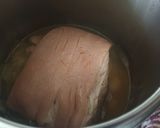 Kuktában főtt majd ropogósra sült Bőrös hús recept fázis 1 fotója