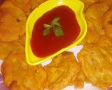 A picture of step 4 of Aloo ke pakory.
