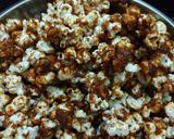 Foto langkah ke 2 dari resep Popcorn caramel.