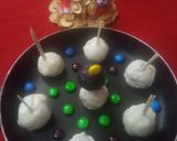 A picture of step 11 of Oreo Choco lollipops.