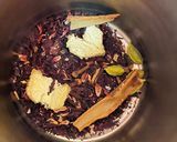 A picture of step 1 of Hibiscus tea.