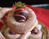 Foto del paso 9 de la receta: Donuts de leche condensada y fresa