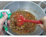 Foto langkah ke 5 dari resep #KreasiDagingKurban Krengsengan Mercon Daging.
