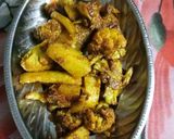 A picture of step 5 of Fry potato cauliflower.