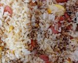 Foto langkah ke 2 dari resep Nasi Goreng Sosis.