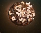 A picture of step 3 of Rava Pongal.