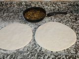 خبز الشحمة أو بطبوط الشحمة و البصلة