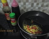 Foto langkah ke 5 dari resep Ayam goreng tepung saus mentega.