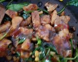A picture of step 2 of My Sweet Chilli Chicken & Mushroom Enchilada. 😀.