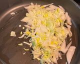 Foto del paso 2 de la receta: Pasta con camarones 🍤 estilo Oriental 🫶